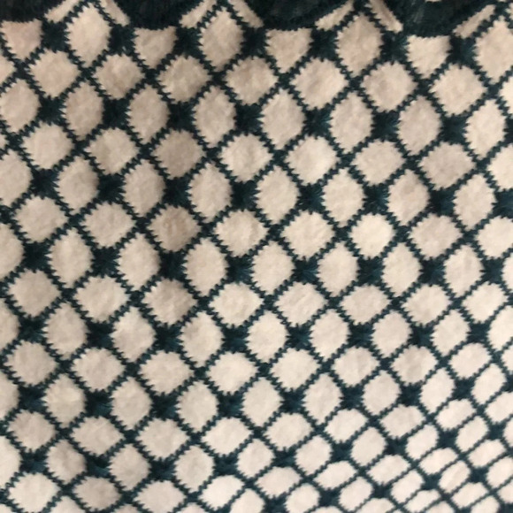 Red Carter teal and white embroidered crop top - Picture 4 of 11